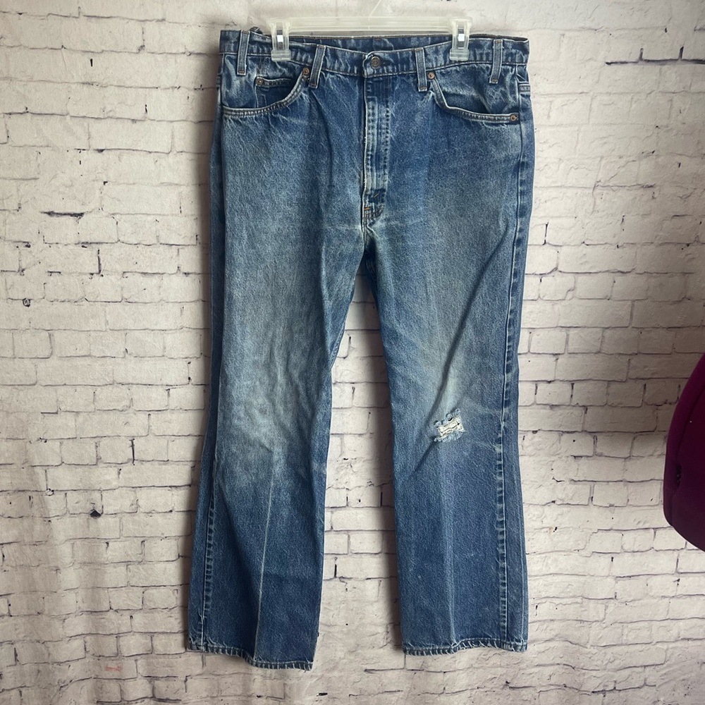 Vintage Orange tab Levi’s Mens size 38x32 distressed medium wash